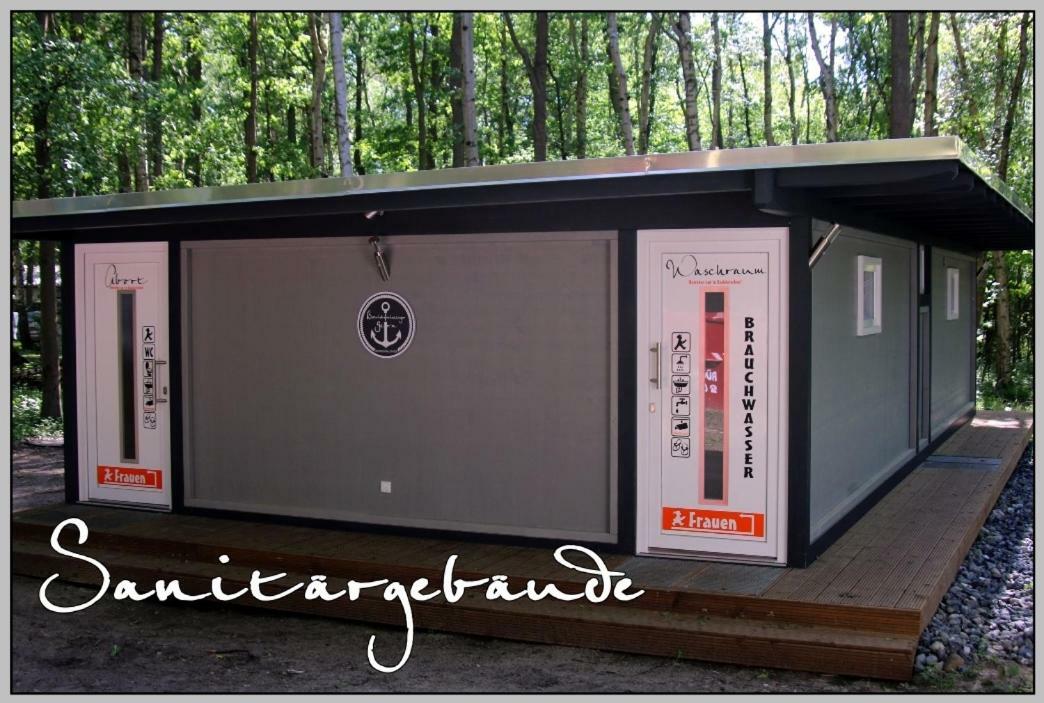 Ddr Wohnwagen Qek Direkt Am Strand Dranske Exterior photo